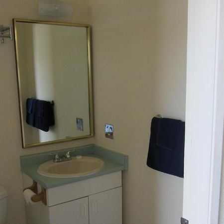 Brothers Inn Motel Prince George Chambre photo